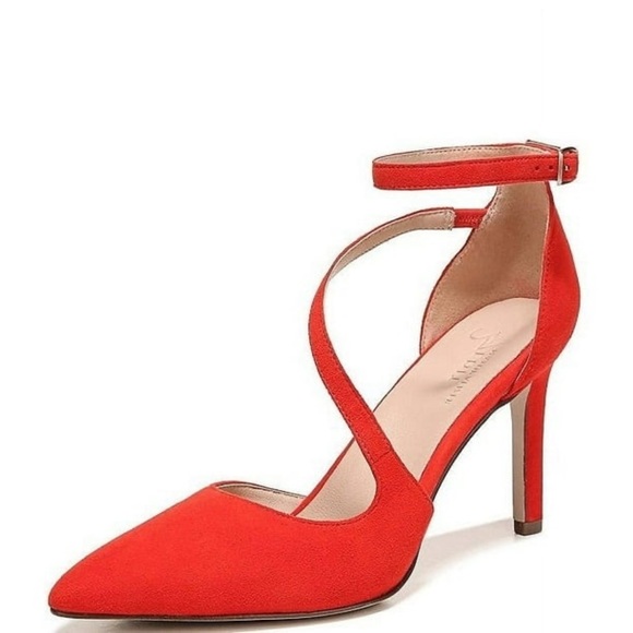 Elegant Red Women's Heels naturalizer size 6 - Picture 1 of 9